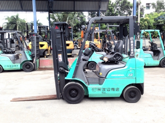 ***ขายรถยกเก่านอกแท้100\%*** MITSUBISHI GRANDIA FG15 เสาสูง3เมตร