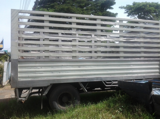 ขายกระบะเสตนเลสตามสภาพใส่กับ. 6. ล้อ. ฮีโน่