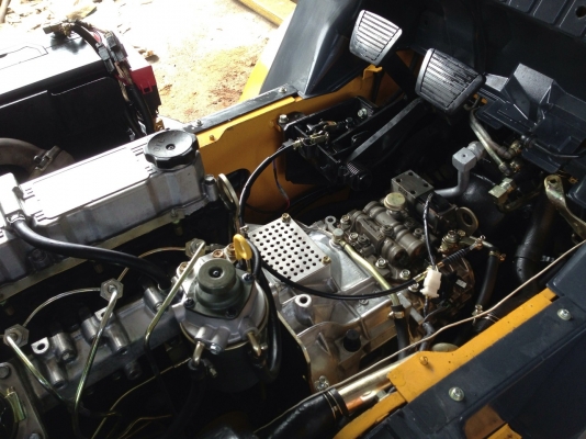 ขายรถยก 2.5 ตันสูง 4 เมตร ดีเซล เกียร์ออโต้ สวยมากรับประกันคุณภาพ