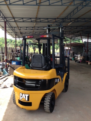 ขายรถยก 2.5 ตันสูง 4 เมตร ดีเซล เกียร์ออโต้ สวยมากรับประกันคุณภาพ