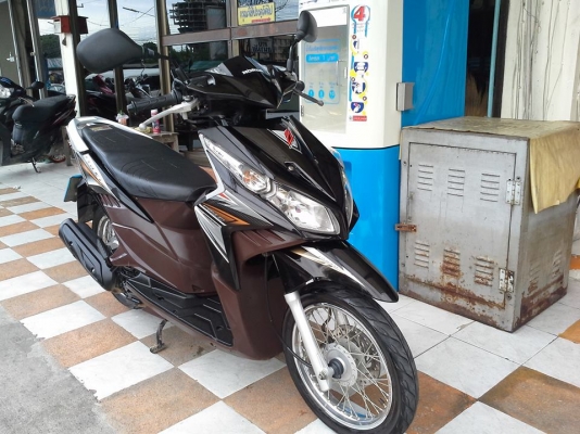 ขายถูก Click - i ปี 2555 สีดำ น้ำตาล รถสวยประหยัดน้ำมัน