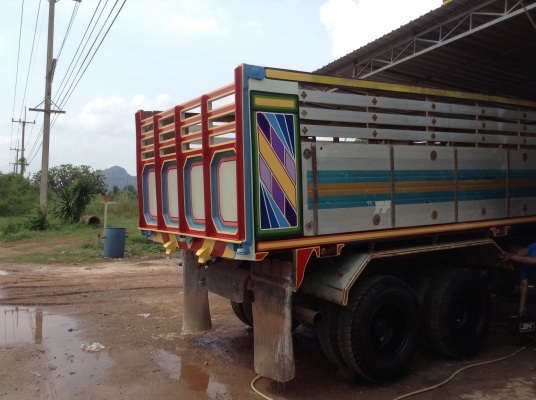 HINO สิบล้อ 2 เพลาดัมพ์ HINO สิบล้อ 2 เพลาดัมพ์