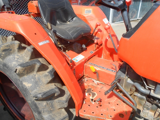 ขายแทรกเตอร์ คูโบต้า L3408