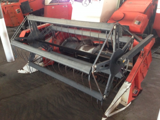 รถเกี่ยว KUBOTA DC68G  มือสอง พร้อมใช้