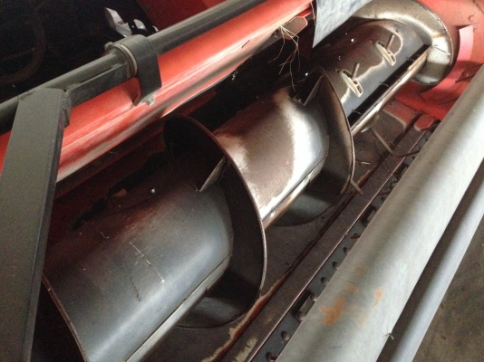 รถเกี่ยว KUBOTA DC68G  มือสอง พร้อมใช้