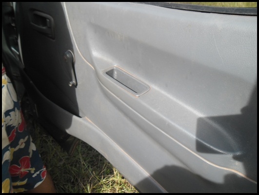 ขายด่วน รถตู้หัวจรวด ติดแก๊ส LPG ขายด่วน รถตู้หัวจรวด ติดแก๊ส LPG