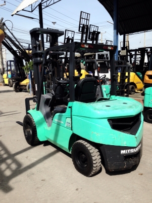 ***ขายรถยกเก่านอกแท้100\%*** MITSUBISHI GRAND FD35 เสาสูง6เมตร ***ขายรถยกเก่านอกแท้100\%*** MITSUBISHI GRAND FD35 เสาสูง6เมตร