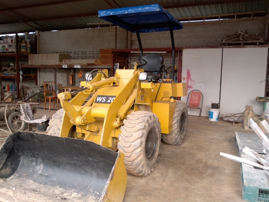 ขายครับ รถตักWS200  พร้อมใช้ ขอบคุณครับร้านวัสดุจากเขาค้อเพชรบูรณ์