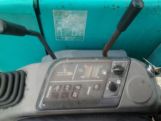 ขายรถขุด-ดัน KOMATSU  pc 40-7 (มีVDOให้ชม)รถเก่านอก 100\% สภาพดีพร้อมใช้งาน มีเอกสารแจ้งจำหน่าย