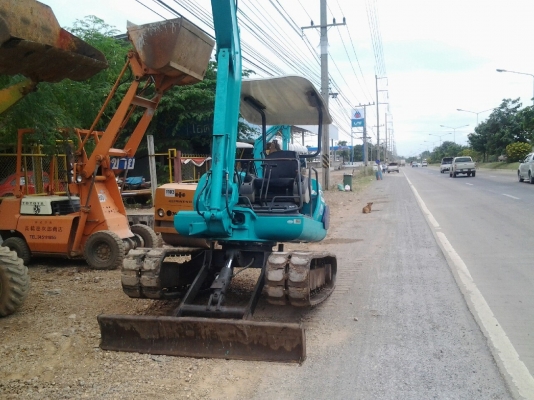 ขายรถขุด-ดัน KOMATSU  pc 40-7 (มีVDOให้ชม)รถเก่านอก 100\% สภาพดีพร้อมใช้งาน มีเอกสารแจ้งจำหน่าย