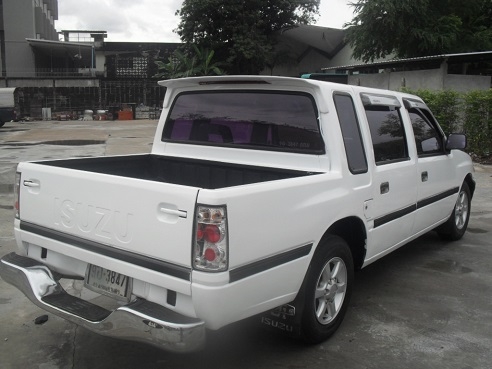 ISUZU TFR CAB 4 TURBO SPACECAB หายากน่าสะสม ISUZU TFR CAB 4 TURBO SPACECAB หายากน่าสะสม