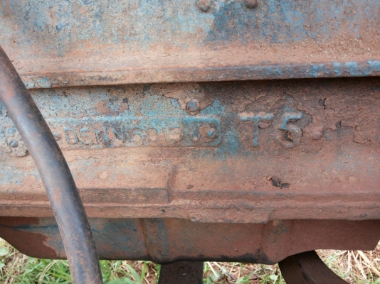 **360,000 บ.ต่องรอง**ขายรถไถ1เพลา FORD 6600 T5 ตัวเต็ม เครื่องดีเกียร์ดี ปั้มดี ช่วงล่างแน่นดี หางยกปกติ ระบบไฮฯใช้งาน ยางดี4เส้น สีสันซีดไม่สวย พร้อมอุปกรณ์ 2ชิ้น ใบดัน หางพรวน6 CMT  สภาพดี  ขายตามสภาพ พร้อมใช้ พร้อมลุยงาน เอกสารเล่มทะเบียนครบ ราคาต่อรอง