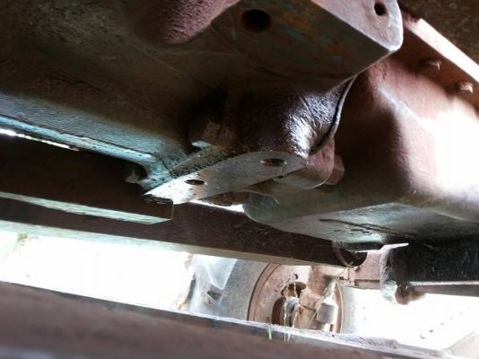 **360,000 บ.ต่องรอง**ขายรถไถ1เพลา FORD 6600 T5 ตัวเต็ม เครื่องดีเกียร์ดี ปั้มดี ช่วงล่างแน่นดี หางยกปกติ ระบบไฮฯใช้งาน ยางดี4เส้น สีสันซีดไม่สวย พร้อมอุปกรณ์ 2ชิ้น ใบดัน หางพรวน6 CMT  สภาพดี  ขายตามสภาพ พร้อมใช้ พร้อมลุยงาน เอกสารเล่มทะเบียนครบ ราคาต่อรอง