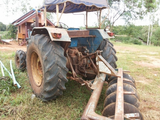 **360,000 บ.ต่องรอง**ขายรถไถ1เพลา FORD 6600 T5 ตัวเต็ม เครื่องดีเกียร์ดี ปั้มดี ช่วงล่างแน่นดี หางยกปกติ ระบบไฮฯใช้งาน ยางดี4เส้น สีสันซีดไม่สวย พร้อมอุปกรณ์ 2ชิ้น ใบดัน หางพรวน6 CMT  สภาพดี  ขายตามสภาพ พร้อมใช้ พร้อมลุยงาน เอกสารเล่มทะเบียนครบ ราคาต่อรอง