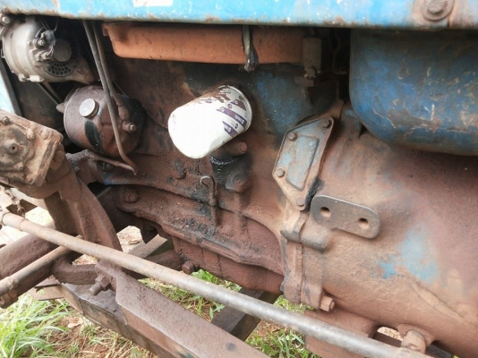 **360,000 บ.ต่องรอง**ขายรถไถ1เพลา FORD 6600 T5 ตัวเต็ม เครื่องดีเกียร์ดี ปั้มดี ช่วงล่างแน่นดี หางยกปกติ ระบบไฮฯใช้งาน ยางดี4เส้น สีสันซีดไม่สวย พร้อมอุปกรณ์ 2ชิ้น ใบดัน หางพรวน6 CMT  สภาพดี  ขายตามสภาพ พร้อมใช้ พร้อมลุยงาน เอกสารเล่มทะเบียนครบ ราคาต่อรอง