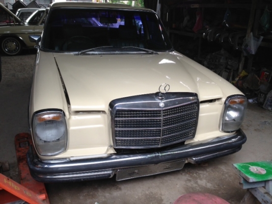 ขาย Benz w114/8 250 เครื่องเดิม สีทำใหม่