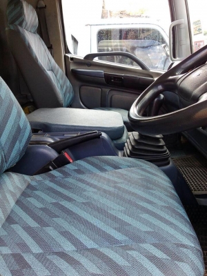 ขายรถ 6 ล้อ ตู้แห้ง Hino mega FC ปี 47 เอกสารพร้อมโอน