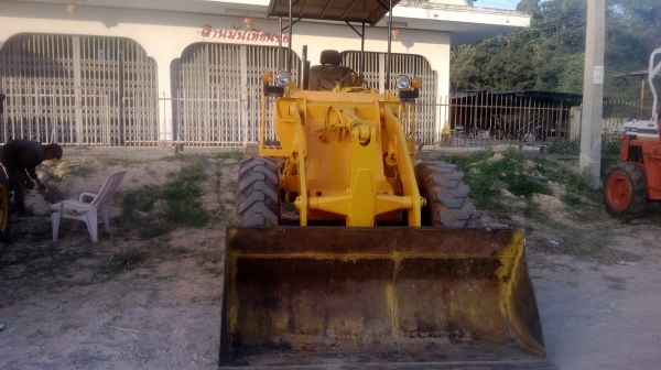 รถตัก jh-30b