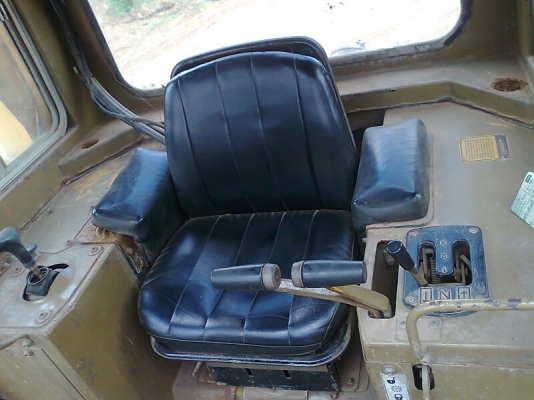 รถแทรคเตอร์ CAT D5 H ใบมีด 6 ทิศทาง ทำงานไว ประหยัดน้ำมัน รถสวยมีเล่มทะเบียน