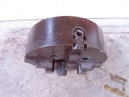 มี 3 จับ 10 นิ้ว 3,000 และ 4 จับ 12 นิ้ว แท่นกลึง สภาพดี พร้อมใช้ 3,500 ด่วน !!! มี 3 จับ 10 นิ้ว 3,000 และ 4 จับ 12 นิ้ว แท่นกลึง สภาพดี พร้อมใช้ 3,500 ด่วน !!!