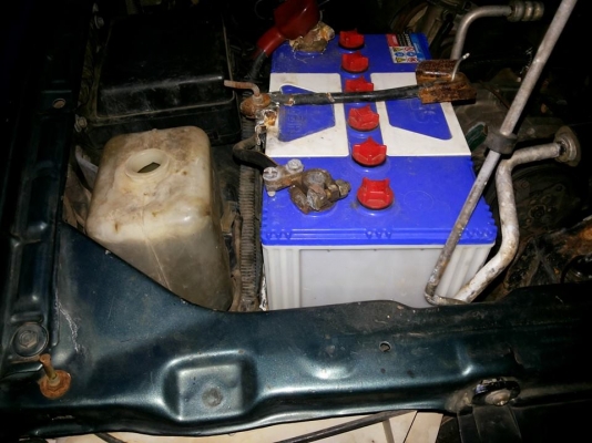 ขายกระบะแค็ป4WD ISUZU RODE 2.8 โฉมDragoneye ปี40/97 เครื่องเดิมเกียร์เดิม แน่นแรง ไม่เยิ้ม เกียร์โฟล์ใช้งานปกติ ช่วงล่างแน่น คัสซีสวยเดิมไม่มีผุ กระบะดีไม่ผุพื้นปูกระบะ ล้อแม็ก ยางดี4เส้น หัวบางเดิมภายในคอนโซลครบ แอร์ พ.พาวเวอร์ แปลงกร