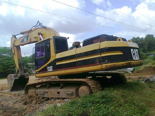 รถแบคโฮ CAT 330 B แรงขุดดี ทำงานไว ประหยัดน้ำมัน