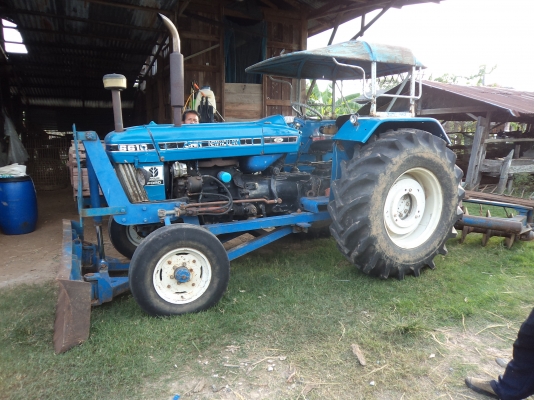 ขาย365000บาท รถไถฟอร์ดT5 สภาพดี เอกสารเล่มทะเบียนพร้อมใช้งานคับ