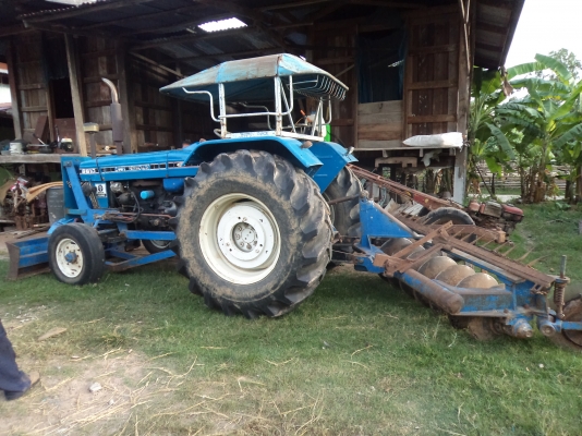 ขาย365000บาท รถไถฟอร์ดT5 สภาพดี เอกสารเล่มทะเบียนพร้อมใช้งานคับ