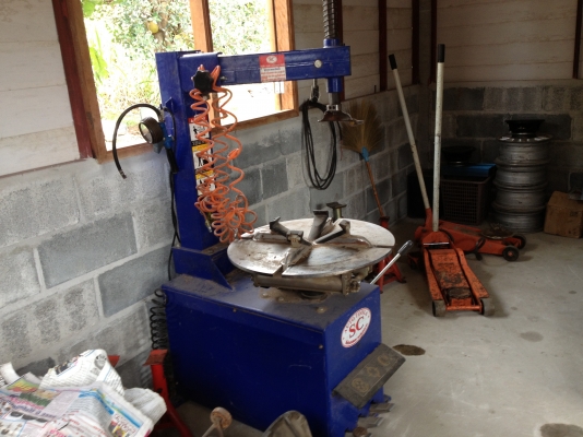 เครื่องถอดยางสไลด์ข้างสภาพใหม่ เครื่องถอดยางสไลด์ข้างสภาพใหม่