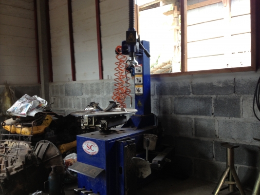 เครื่องถอดยางสไลด์ข้างสภาพใหม่ เครื่องถอดยางสไลด์ข้างสภาพใหม่