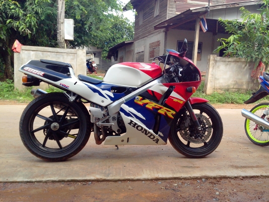 VFR400  NC30  Y92    เดิมๆทุกเม็ดต้องการแลก