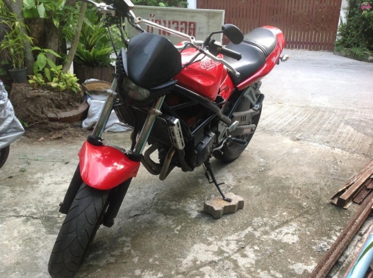 ขาย Suzuki Bandit 400 VC ฝาแดง 45000 สีใหม่ทั้งคัน เป็นรถอินวอยครับ มีเล่มอินวอยครบทั้งคันครับ