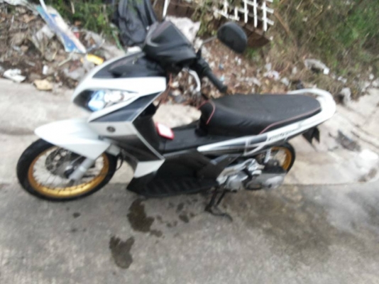 Yamaha Nouvo MX สีขาวดำ ร้อนเงิน
