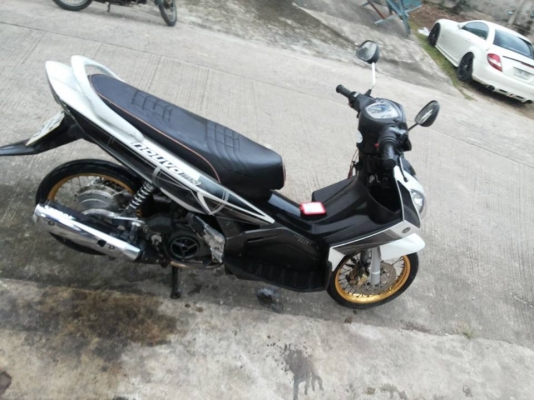 Yamaha Nouvo MX สีขาวดำ ร้อนเงิน