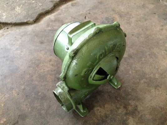 ขายโบวเวอร์เป่าลม venz 1/5 HP. ไฟบ้าน ขนาด 3 นิ้ว สภาพสวย พร้อมใช้งาน