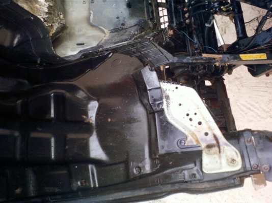 ISUZU NKR ปี  39  รถบ้าน 88 แรงม้า  ขายตามสภาพครับ