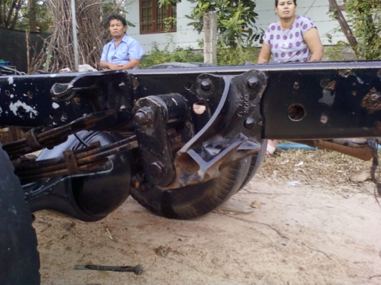 ISUZU NKR ปี  39  รถบ้าน 88 แรงม้า  ขายตามสภาพครับ