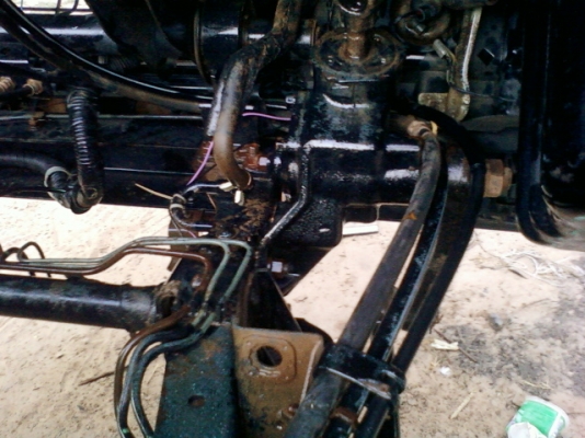 ISUZU NKR ปี  39  รถบ้าน 88 แรงม้า  ขายตามสภาพครับ