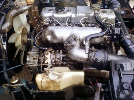 ISUZU NKR ปี  39  รถบ้าน 88 แรงม้า  ขายตามสภาพครับ