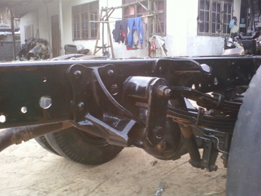 ISUZU NKR ปี  39  รถบ้าน 88 แรงม้า  ขายตามสภาพครับ