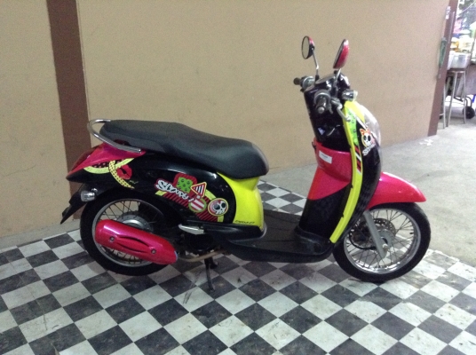 ขาย!!!สกู๊ปปี้ไอ ปี55 รถเครื่องดีคับ ทะเบียนครบ ภาษีไม่หมด