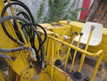 ขาย- รถขุด ขนาดเล็ก แบคโฮ HITACHI: UH-M11 (PC 30) พร้อมลายหัวเจาะ กระแทกเครื่อง KUBOTA ดีเซล 3 สูบ ขาย- รถขุด ขนาดเล็ก แบคโฮ HITACHI: UH-M11 (PC 30) พร้อมลายหัวเจาะ กระแทกเครื่อง KUBOTA ดีเซล 3 สูบ