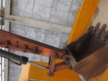 ขาย- รถขุด ขนาดเล็ก แบคโฮ HITACHI: UH-M11 (PC 30) พร้อมลายหัวเจาะ กระแทกเครื่อง KUBOTA ดีเซล 3 สูบ ขาย- รถขุด ขนาดเล็ก แบคโฮ HITACHI: UH-M11 (PC 30) พร้อมลายหัวเจาะ กระแทกเครื่อง KUBOTA ดีเซล 3 สูบ