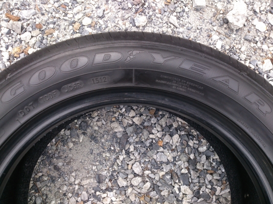 ขายยาง GOOD YEAR 205/55R16 ยางสัปดาห์ที่15 ปี12 ดอกยางสวยลึกนิ่มเท่ากัน 1 ชุด