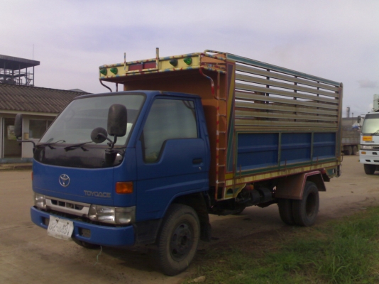 ขาย6ล้อ TOYOTA BU เครื่อง 4BD1 115แรง ดั๊ม หน้าหลังน๊อต6ตัว