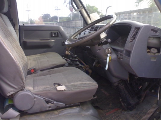 ขาย6ล้อ TOYOTA BU เครื่อง 4BD1 115แรง ดั๊ม หน้าหลังน๊อต6ตัว ขาย6ล้อ TOYOTA BU เครื่อง 4BD1 115แรง ดั๊ม หน้าหลังน๊อต6ตัว