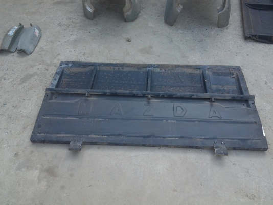 JOECLASSIC..ขายฝาท้ายมาสด้าโปรซีดงานเก่าเก้บ..อันละ 2900..