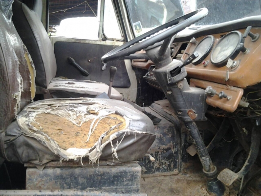 ขาย 6ล้อ HINO KM 505 คอกไม้ เดิมๆทุกอย่าง