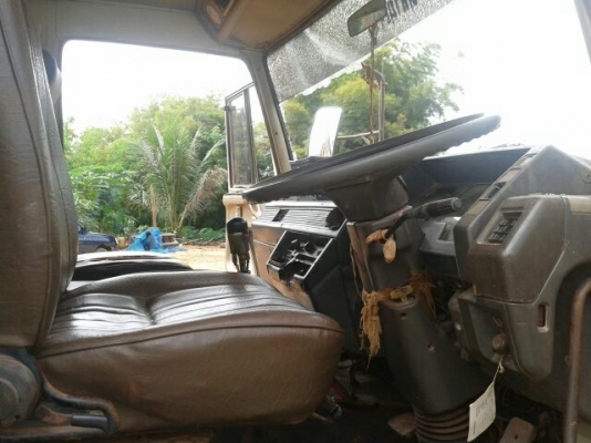 ขายด่วนไอ้หลงสองเพลาดั้มสิบสปีด FN527MTD 1356 เบรคใหญ่เพลาบุ๋ม 195แรงสภาพพร้อมใช้โทร0801515451