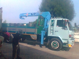 ให้เช่า รถบรรทุกติดเครน รถเครน 8-50ตัน  087-9304724  พร้อมใบ ปจ.2 รายวัน/รายเดือน ชลบุรี ระยอง สมุทรปราการ ฉะเชิงเทรา และงานขนส่งทั่วไป